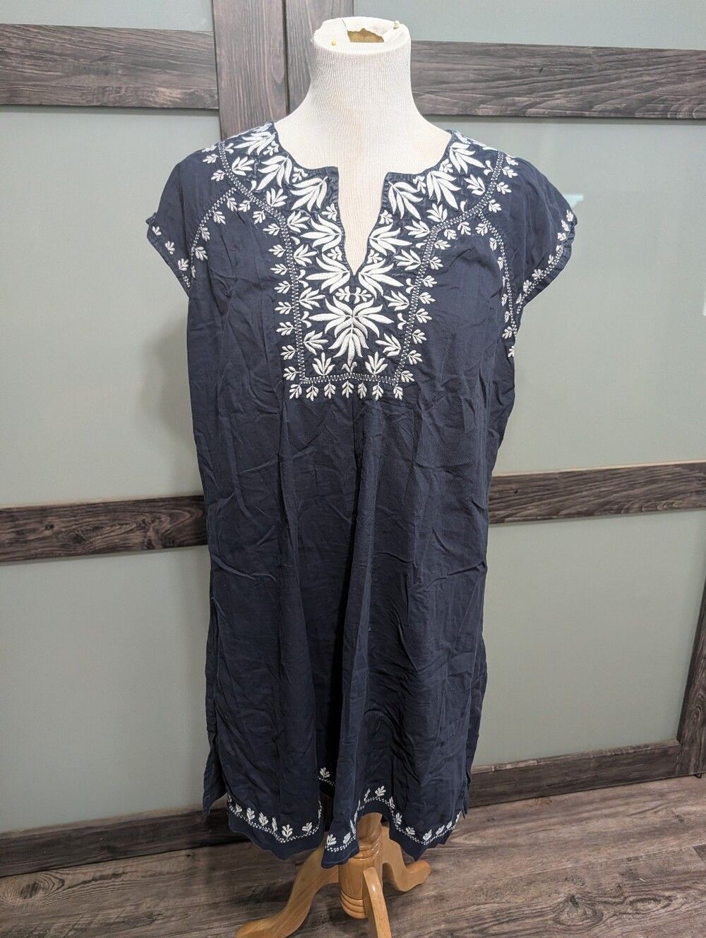 Madison Mathews Cotton Embroidered Dress
